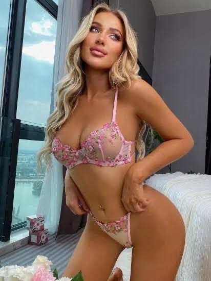 Buse Küçükbakkalköy Escort Deneyimini Geceden Sabaha Kesintisiz Tutku