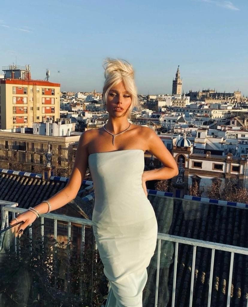 Dokunuş Acıbadem Escort Farkı Hayatınıza Yeni Soluklar Katıyor