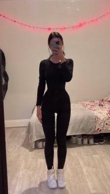 Zümrütevler Escort Elif Seçkinlerin Tercihi Olmaya Devam Ediyor